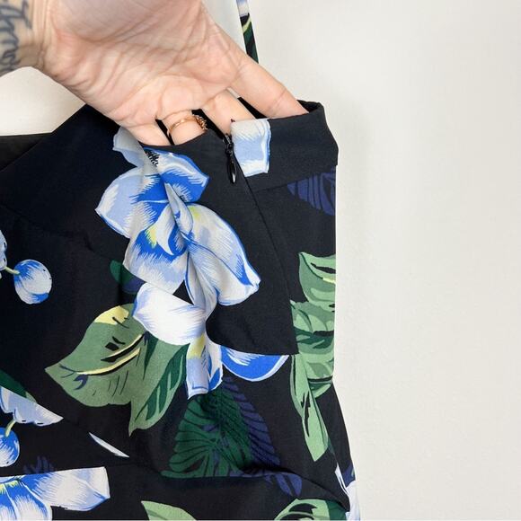 Banana Republic Black‎ Blue Floral Asymmetrical Faux Wrap Midi Dress Size 2 - Picture 4 of 9